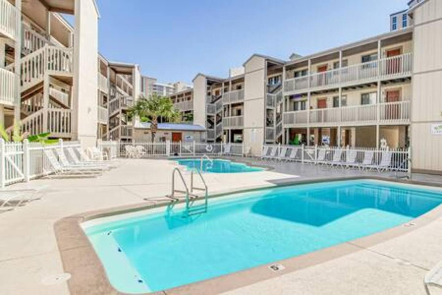 2 Pools-Smart Tvs-Bbq-10Mins To Hangout-Balcony غولف شورز المظهر الخارجي الصورة